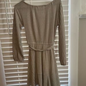 Greyish/taupe dress